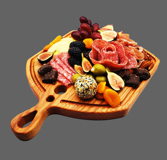 How to Create an Elegant Charcuterie Board for Entertaining!