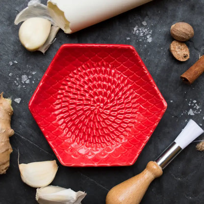 Great Plate Ceramic Grater, Peeler, Brush and Peeler